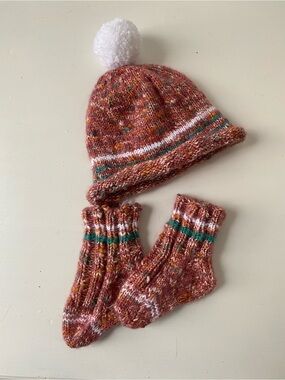 Cozy hand knit Pom Beanie and Socks Set for babies